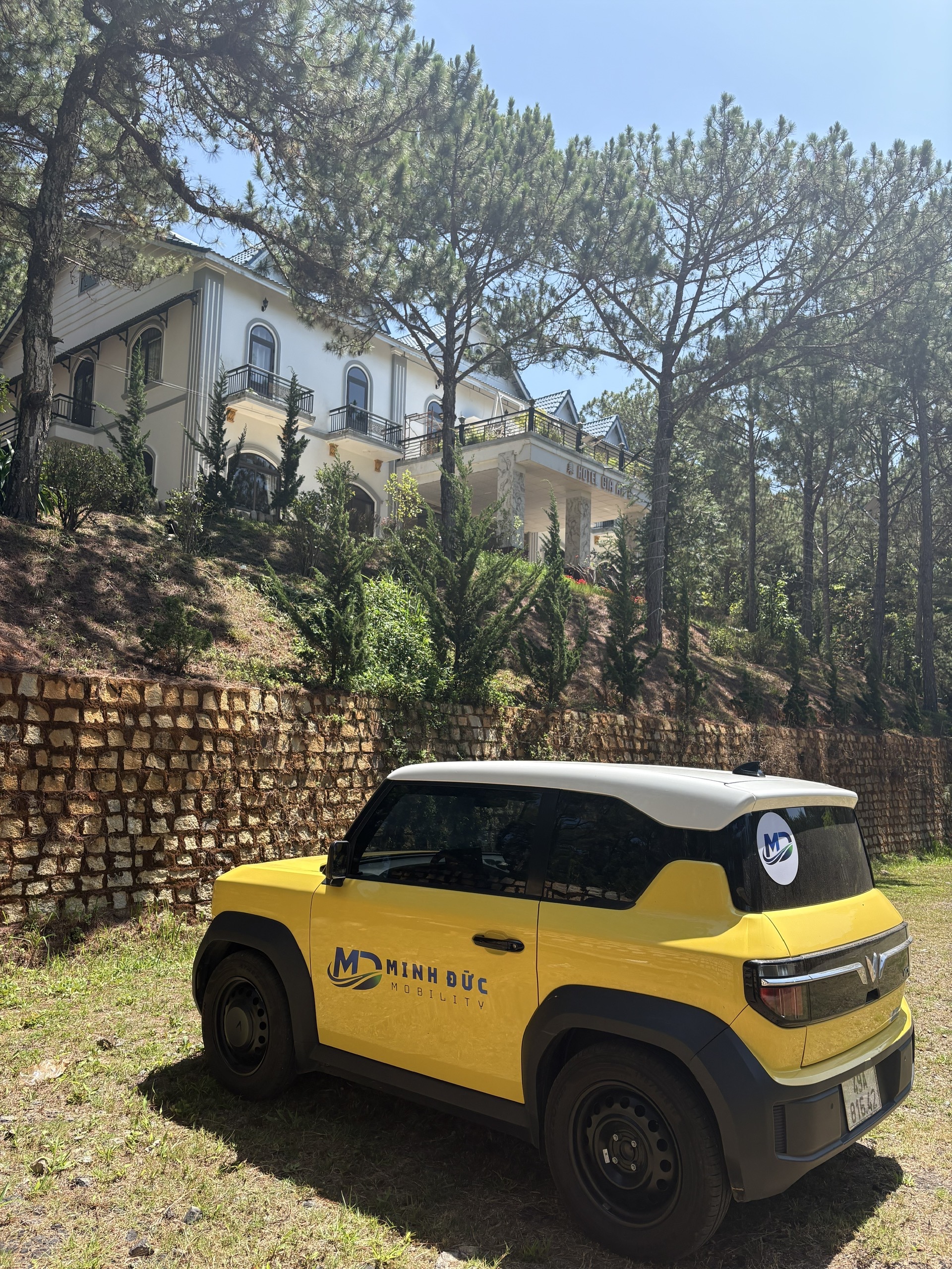 Thu&ecirc; xe tự l&aacute;i Đ&agrave; Lạt Minh Đức Mobility