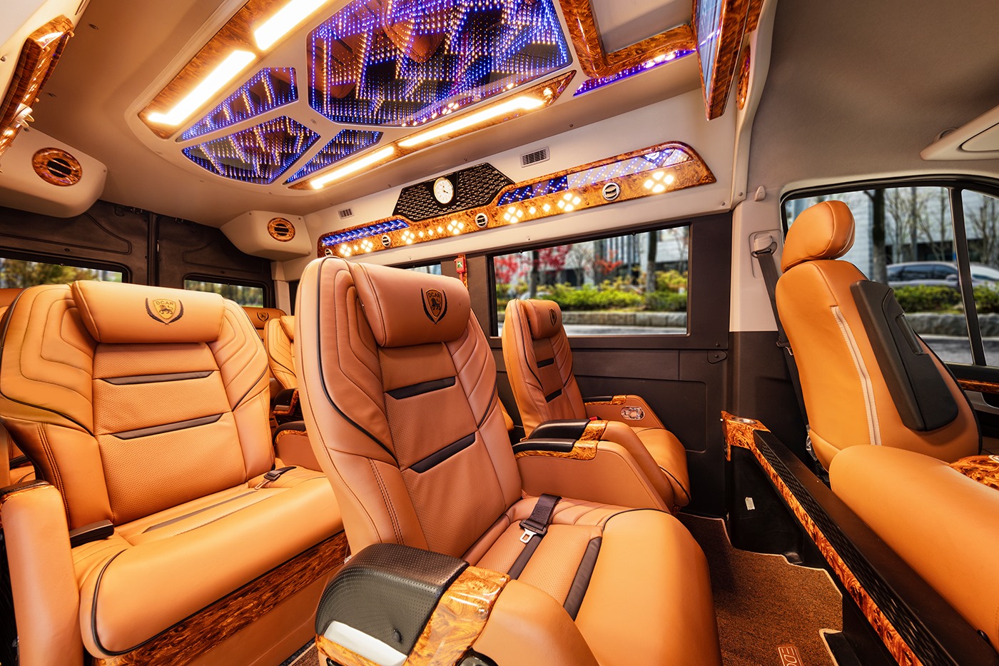 Xe Limousine đi Đ&agrave; Lạt